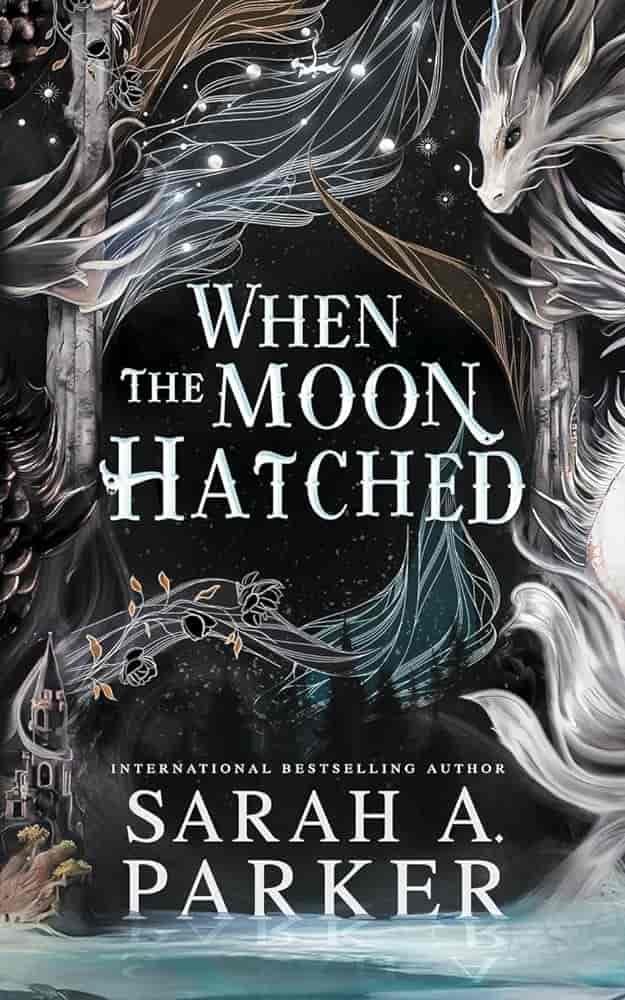Book cover of When the Moon Hatched by Sarah A. Parker